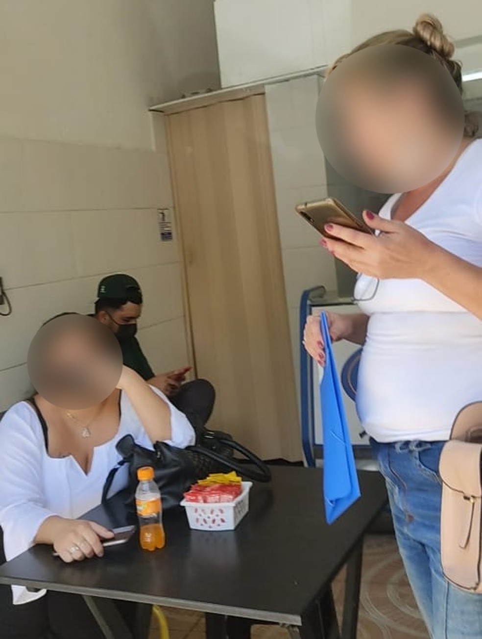 Mulheres que se disseram da mesma família foram até cartório e fizeram suposta documentação — Foto: Arquivo Pessoal