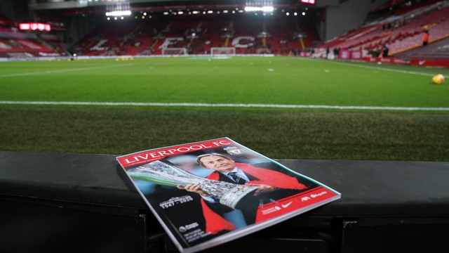 Gérard Houiller foi homenageado antes de Liverpool x Tottenham