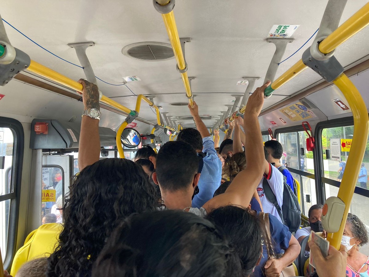 Usuários de ônibus em João Pessoa reclamam de atrasos e redução de linhas |  Paraíba | G1