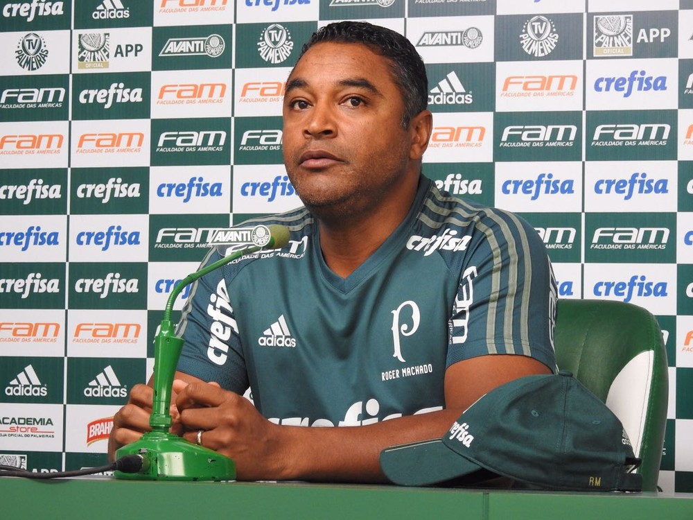 Time titular? Roger Machado faz mistério e não revela Palmeiras para o clássico