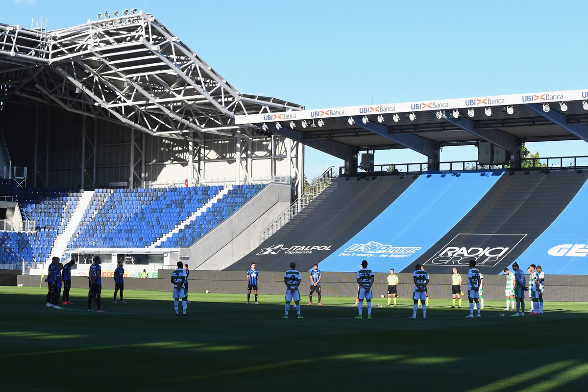 Antigo Epicentro De Coronavirus Bergamo Ve Atalanta Golear O Sassuolo Na Volta Do Italiano Futebol Italiano Ge