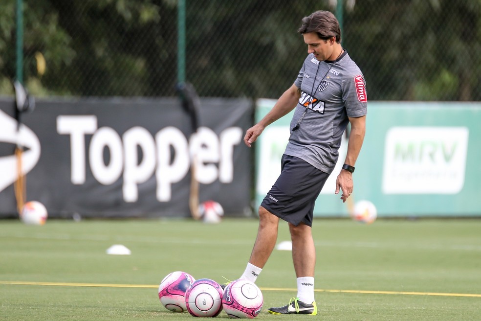 Thiago Larghi passa a ser o treinador mais novo entre  os times da Série A do Brasileiro (Foto: Bruno Cantini/Atlético-MG)