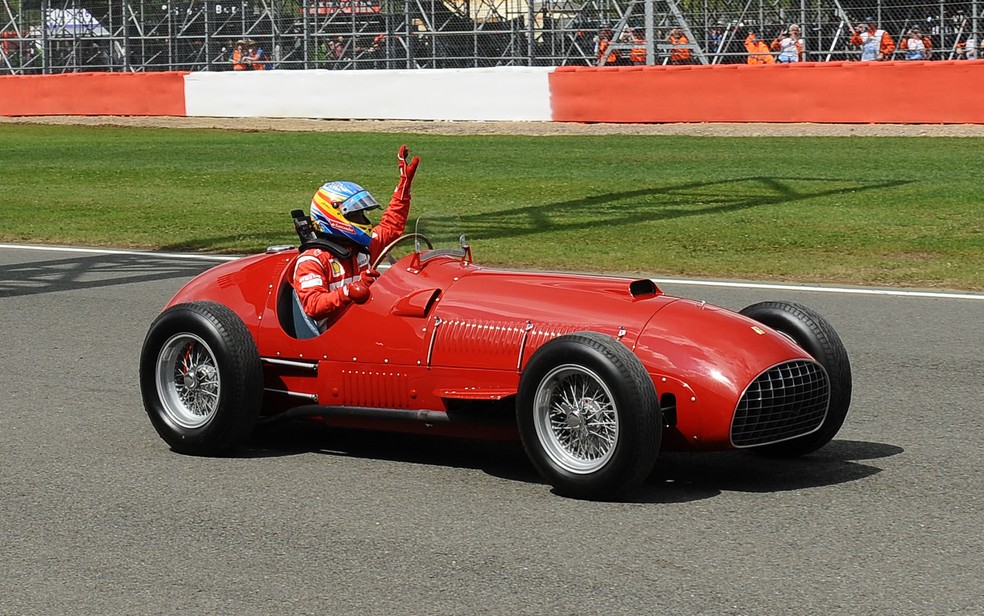Ferrari de 1951 pilotada por Fernando Alonso em exibição (Foto: Divulgação)