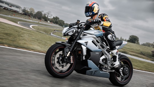 Triumph mostra moto elétrica desenvolvida em parceria com equipe da Fórmula 1