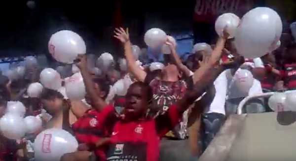 Antes dos 45 milhões de euros e do gol: Vinicius Junior vai é de arquibancada