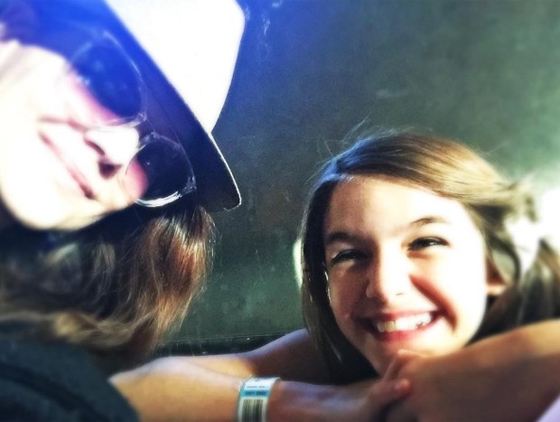 Katie Holmes e Suri Cruise (Foto: Reprodução/Instagram)