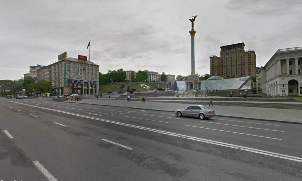 Praça da Independência, no centro de Kiev  — Foto: Google Earth