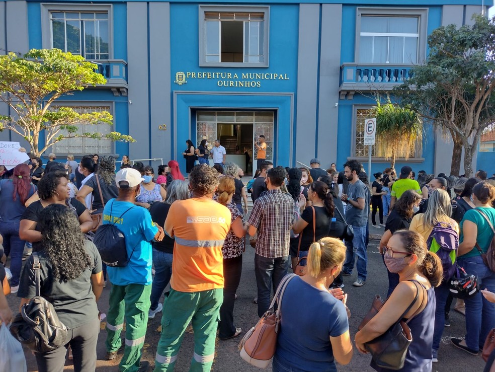Após concentração no paço, manifestantes foram até sede da Câmara — Foto: Redes sociais/Divulgação