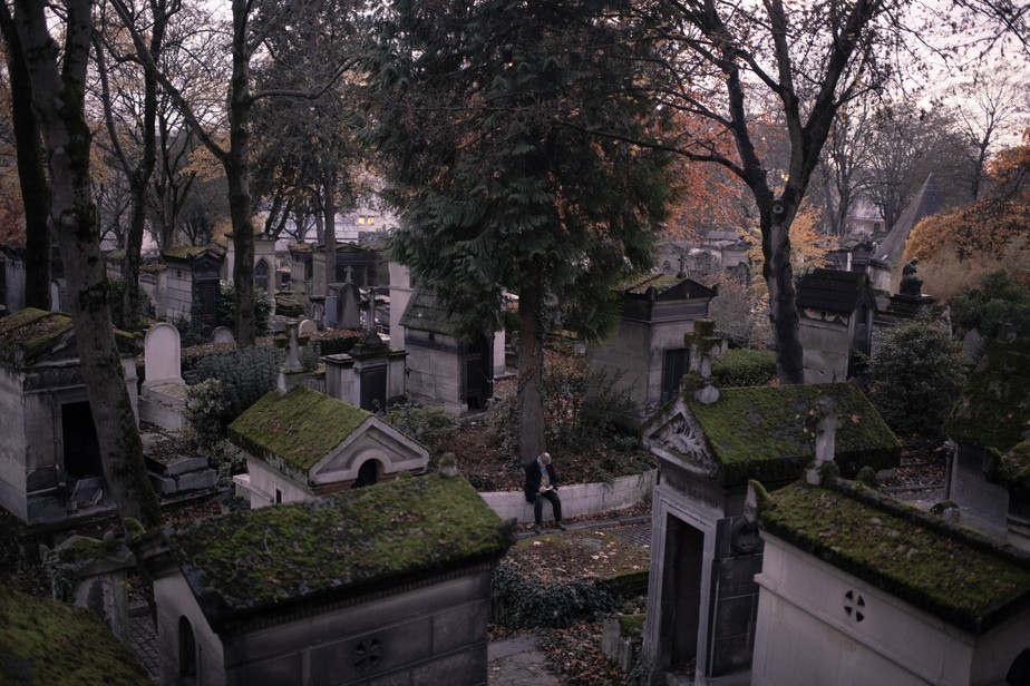 O terreno do cemitério Père-Lachaise, em Paris, que se transformou em um exuberante jardim