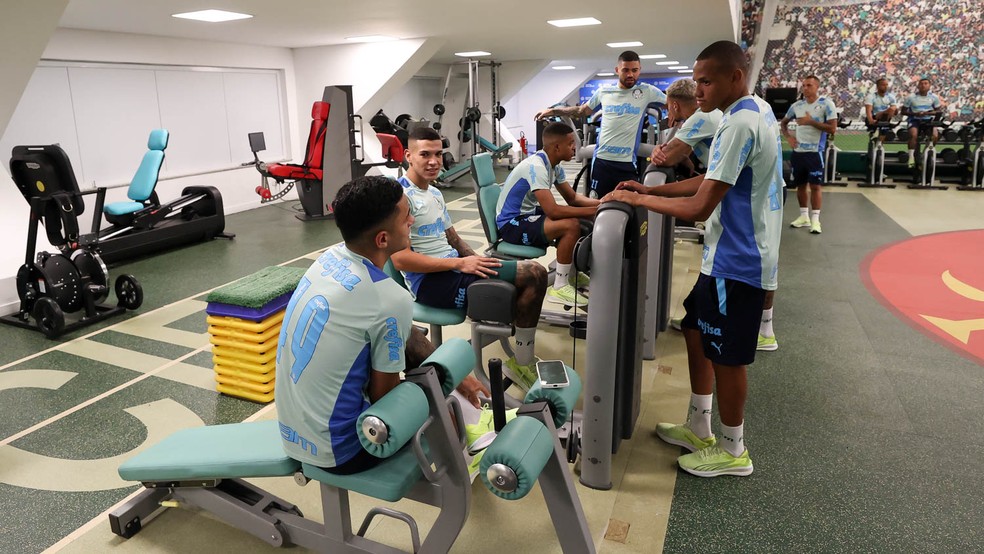 Jogadores do Palmeiras durante reapresentação na Academia de Futebol — Foto: Cesar Greco