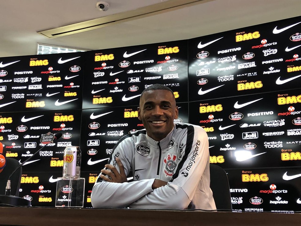 Marllon fez 13 jogos pelo Corinthians na última temporada — Foto: Ana Canhedo