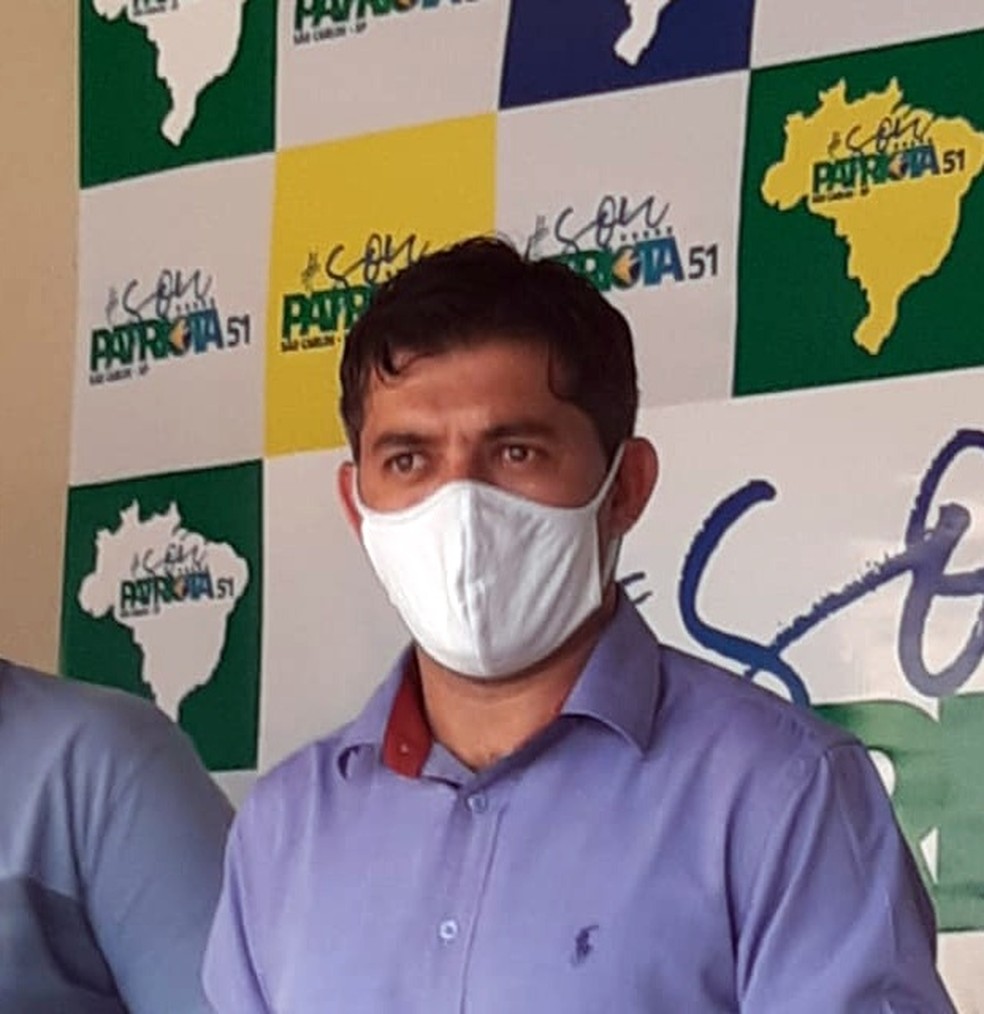 Leandro Guerreiro é oficializado candidato a prefeito de São Carlos — Foto: Fernanda Ribeiro/EPTV