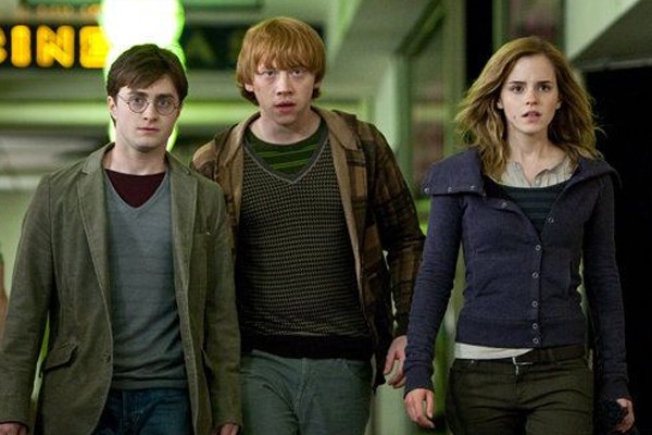 Daniel Radcliffe, Rupert Grint e Emma Watson em Harry Potter e as Relíquias da Morte - Parte 1 (2010) (Foto: Divulgação)