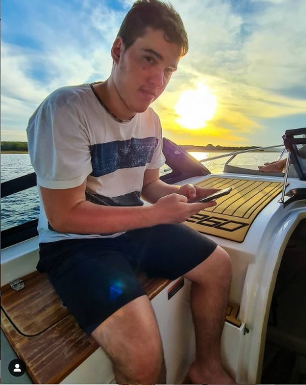 Jovem João Antônio Fontella, de 20 anos, morreu nesta terça-feira (13) vítima da Covid-19 em Mato Grosso — Foto: Instagram/Reprodução