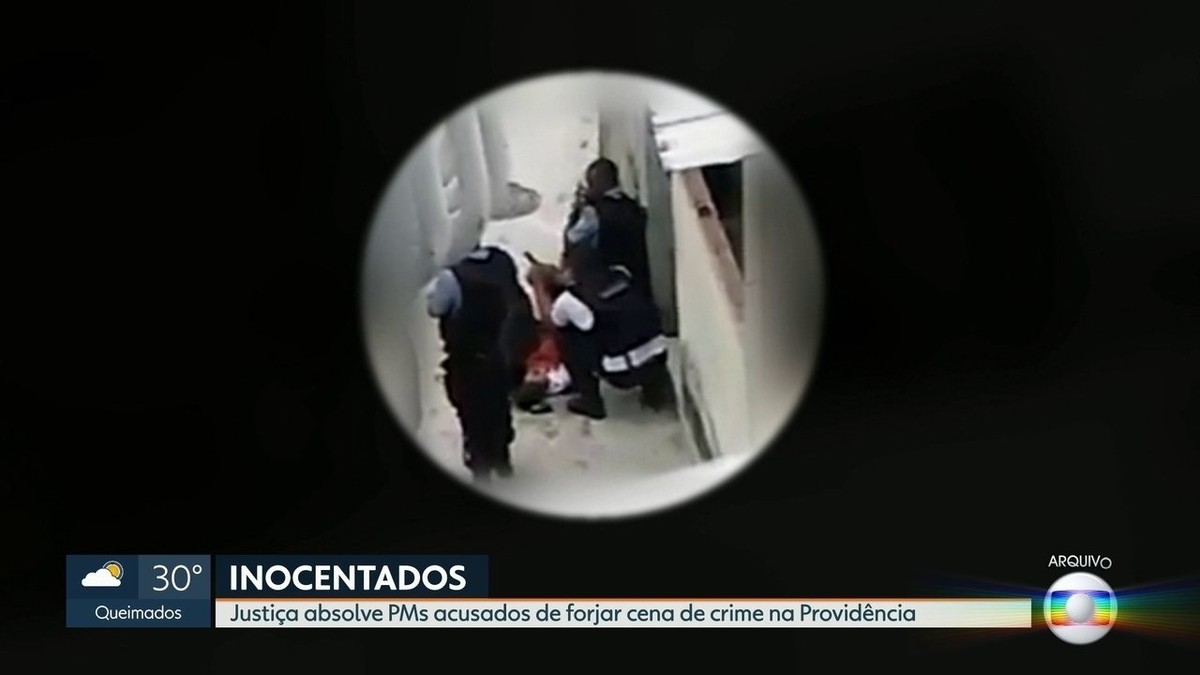 Justiça absolve PMs suspeitos de alterar cena de crime após morte de jovem no Morro da