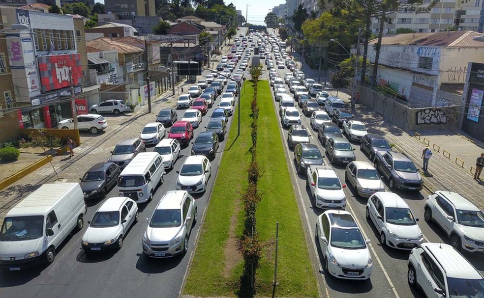 Quase 2,5 milhões de veículos no Paraná possuem licenciamento em atraso, diz Detran — Foto: José Vernando Ogura/AEN