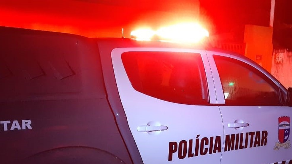 Homem é morto a facadas no bairro do Alecrim, em Natal — Foto: Sérgio Henrique Santos/Inter TV Cabugi