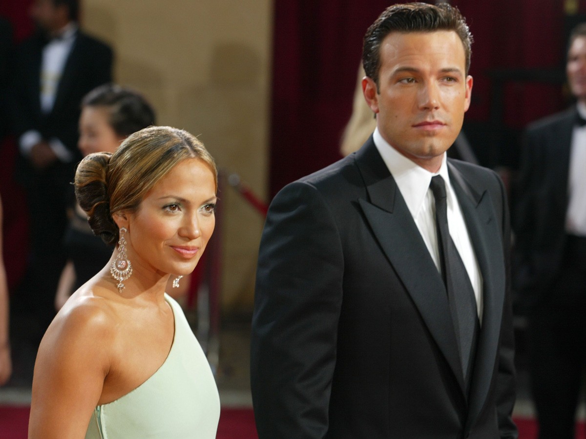 Ben Affleck já revelou que, durante seu relacionamento com Jennifer Lopez, ele se sentia sufocado, infeliz e nojento. (Foto: Getty Images)