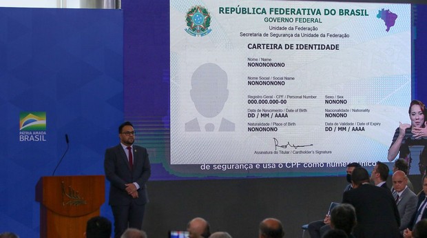 Novo modelo do documento terá CPF como número e contará com versão digital (Foto: Fabio Rodrigues Pozzebom/Agência Brasil)