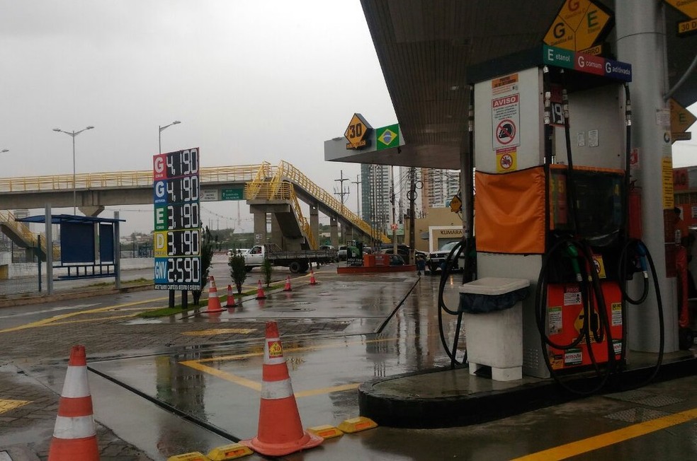 Após o reajuste, gasolina chega a R$ 4,19 em Natal (Foto: Fernanda Zauli/G1)