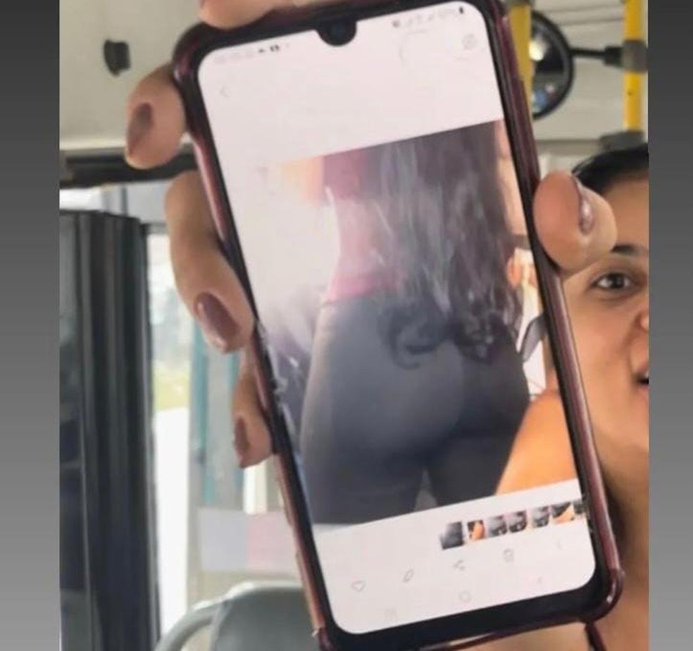 Mulher filma importunação sexual em ônibus na Grande BH e enfrenta homem suspeito de fazer vídeos dela | Minas Gerais | G1