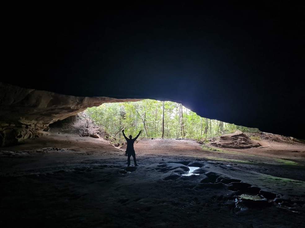 Entrada da caverna Aroe Eiari que fica no complexo de cavernas Aroe Jari — Foto: Arquivo Pessoal/Natally Carvalho Neves Linhares