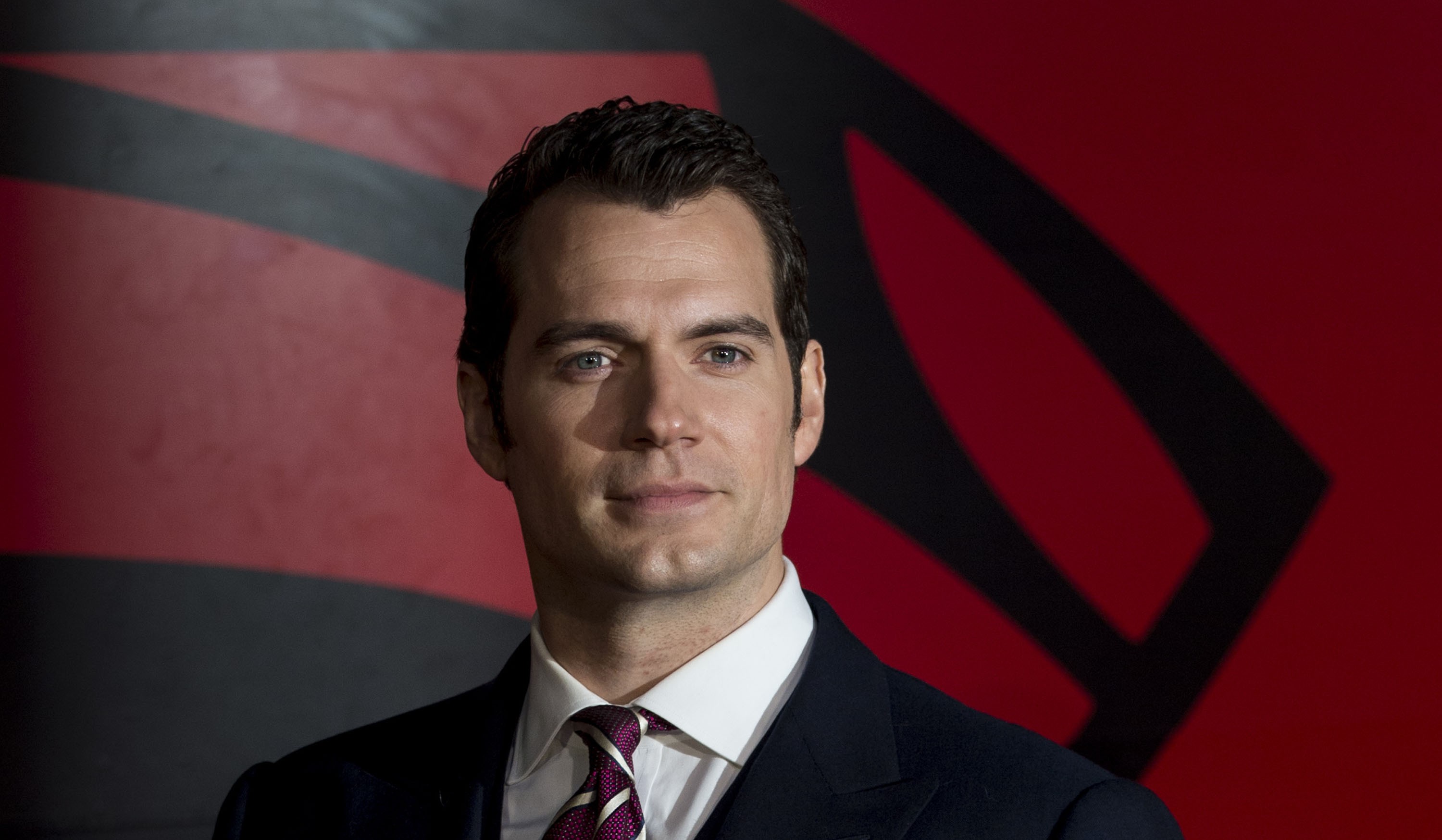 5 vezes em que Henry Cavill se transformou para um papel