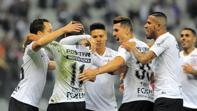 Corinthians x Botafogo, comemoraÃ§Ã£o, gol Romero