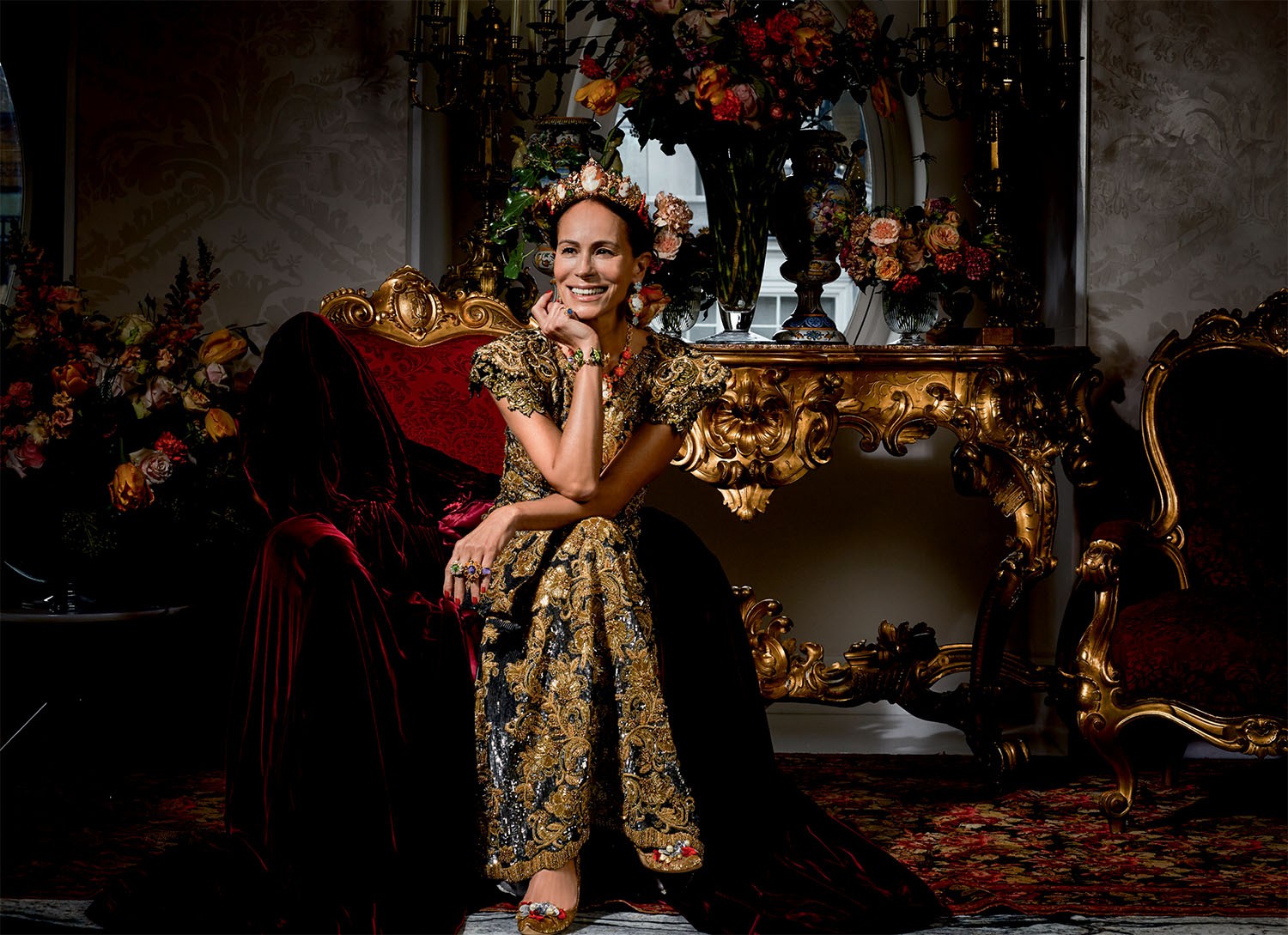 Andrea Dellal, uma das fotografadas de Queens - Alta Moda di Dolce & Gabbana (Foto: Divulgação)