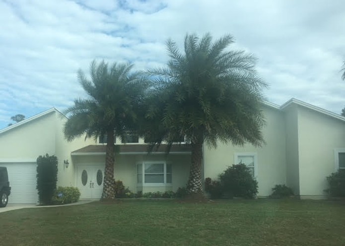 A casa de Port St. Lucie onde viveu os últimos anos e vendeu após a apreensão dos 60 fuzis, ano passado (Foto: Leslie Leitão/TV Globo)