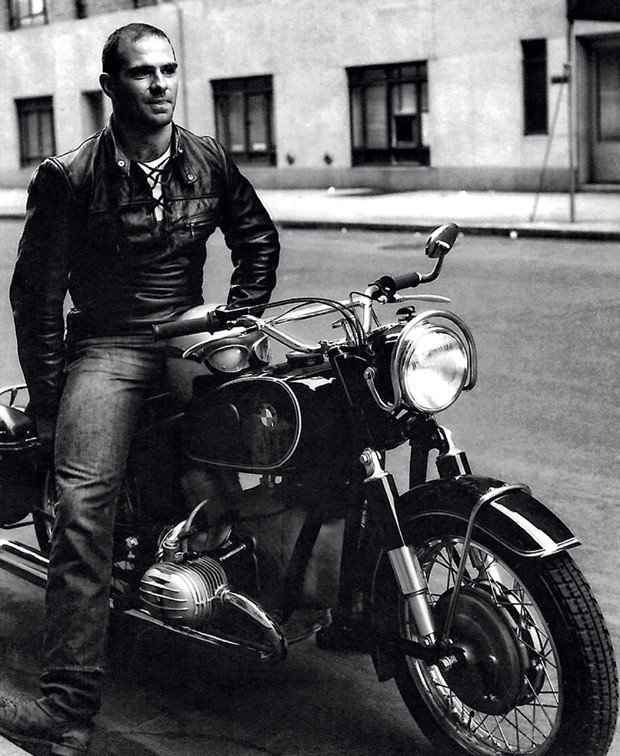 As motos eram uma paião da juventude do médico anglo-americano (Foto: Douglas White)