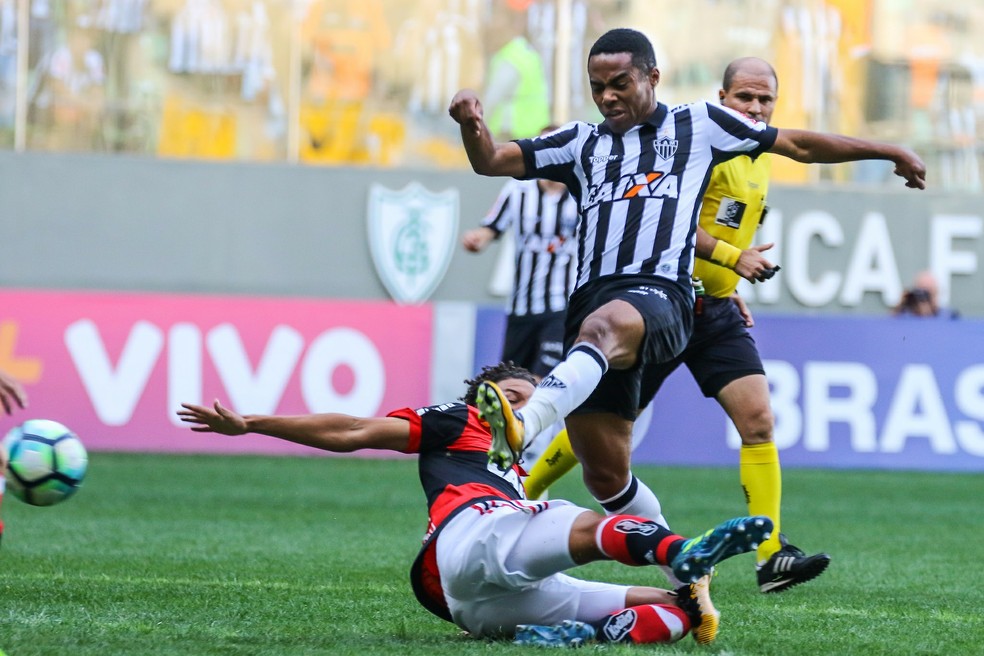 Galo, de Elias, supera o Flamengo e começa a deixar má fase para trás (Foto: Bruno Cantini / Flickr do Atlético-MG)