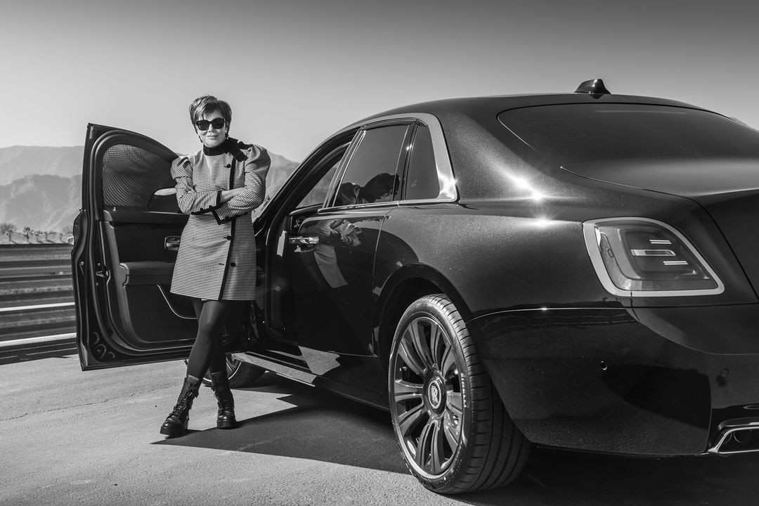 Kris Jenner e seu novo carro (Foto: Reprodução/Instagram)