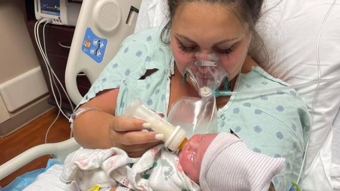 Mãe morreu de covid-19 poucos dias depois de dar à luz em cesárea de emergência (Foto: Reprodução/GoFundMe/Melissa Syverson)