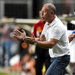 Era Mano tem mesmo rendimento do líder, e Cruzeiro é o melhor do returno