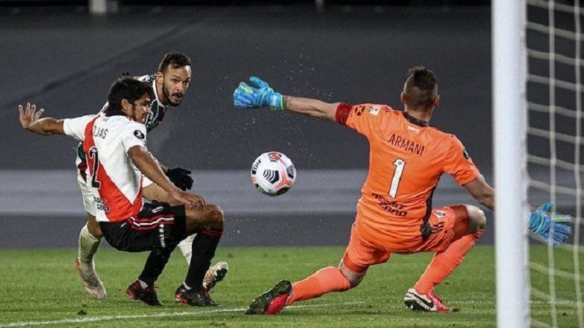 Флуминенсе аль. Флуминенсе Доди. FC Fluminense Player 2022. Yago Felipe Fluminense. Fluminense-Painarol 3-1.