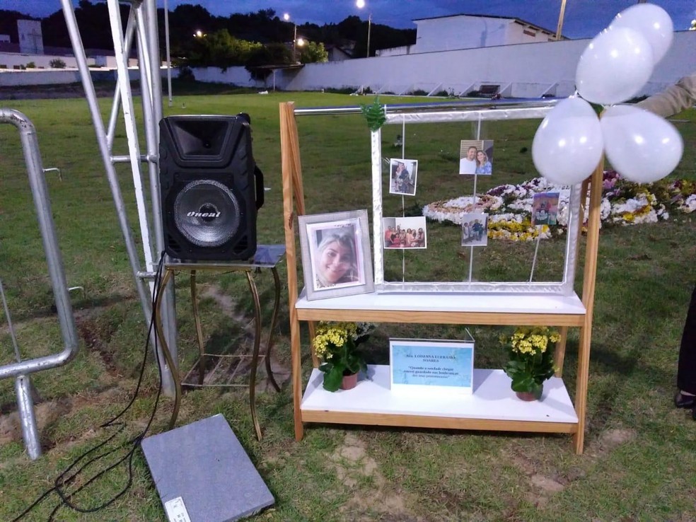 Murais foram produzidos pelas cerimonialistas para tornar momento mais reconfortante para famílias — Foto: Divulgação
