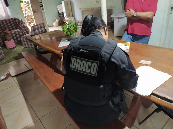 Agentes da Draco cumprem mandados de busca e prisão em Rondônia — Foto: PC-RO/Divulgação