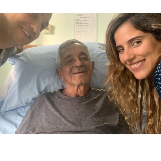 Camilla Camargo emociona com nova homenagem ao avô Francisco (Foto: Reprodução/Instagram)