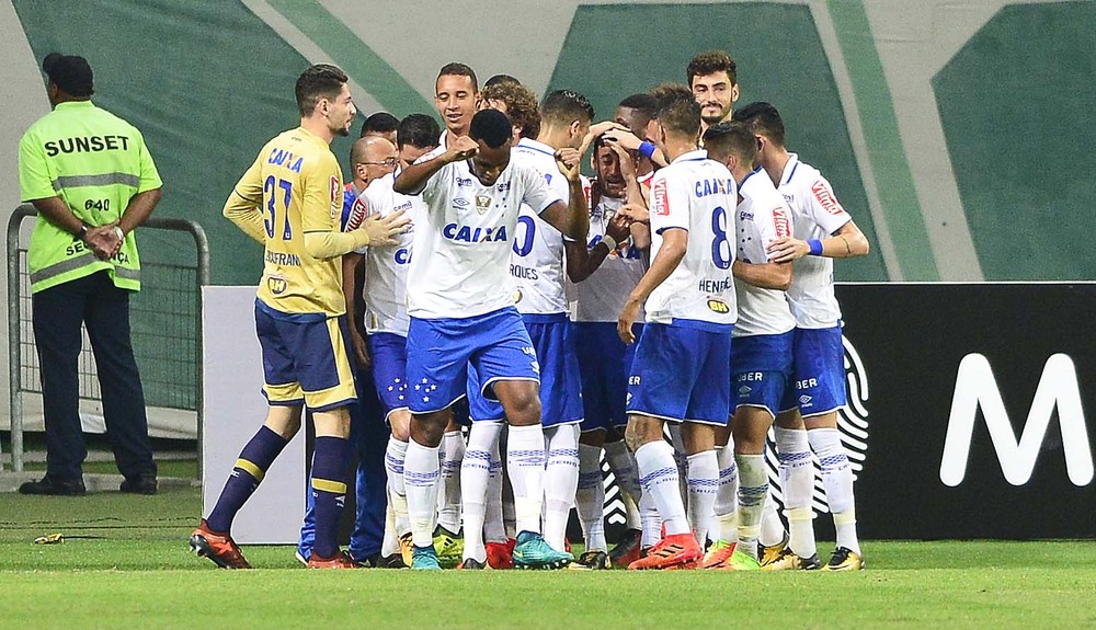 Pedreira: Cruzeiro não dá brecha e tira pontos de candidatos ao título do Brasileiro