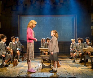 'Matilda: O Musical': o que esperar do premiado espetáculo de Londres que virou filme
