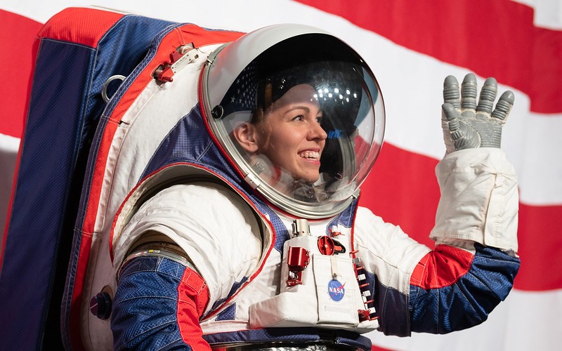 Astronautas poderão se mover melhor dentro do xEMU (Foto: NASA)