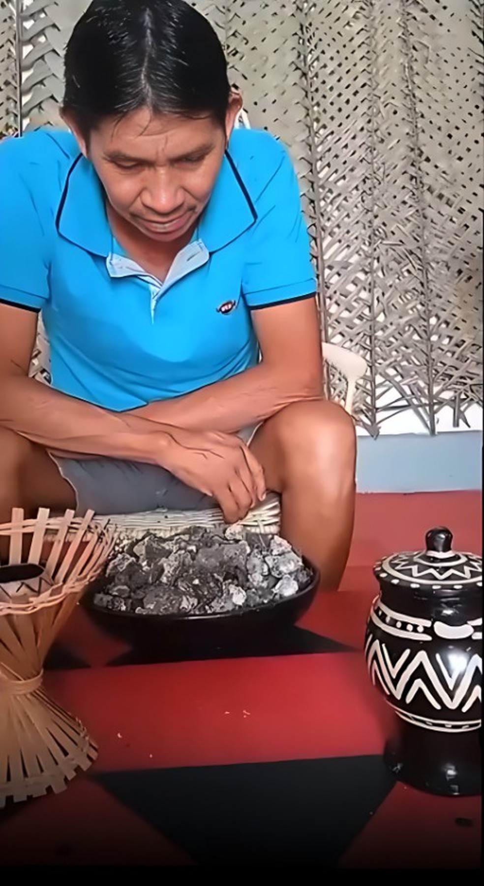 Anacleto Barreto, pajé que usa Pix com seus clientes para cobrar suas consultas — Foto: Arquivo Pessoal