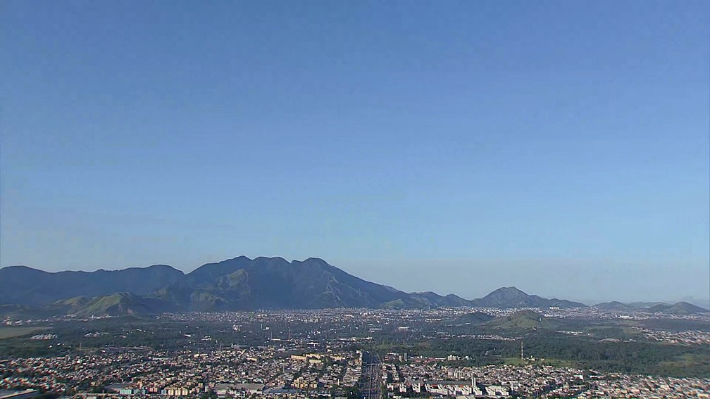 Céu praticamente sem nuvens em Guadalupe — Foto: Reprodução/TV Globo