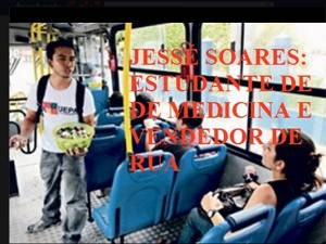 Jovem divulgou uma foto sua com a mensagem 'Jessé Soares: estudante de medicina e vendedor de rua" (Foto: Jessé Soares / Arquivo pessoal)