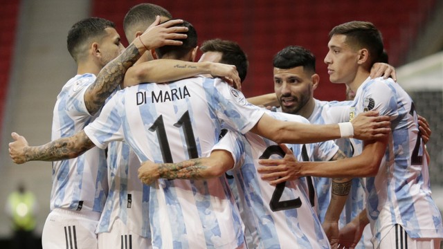 Comemoração da Argentina diante do Paraguai