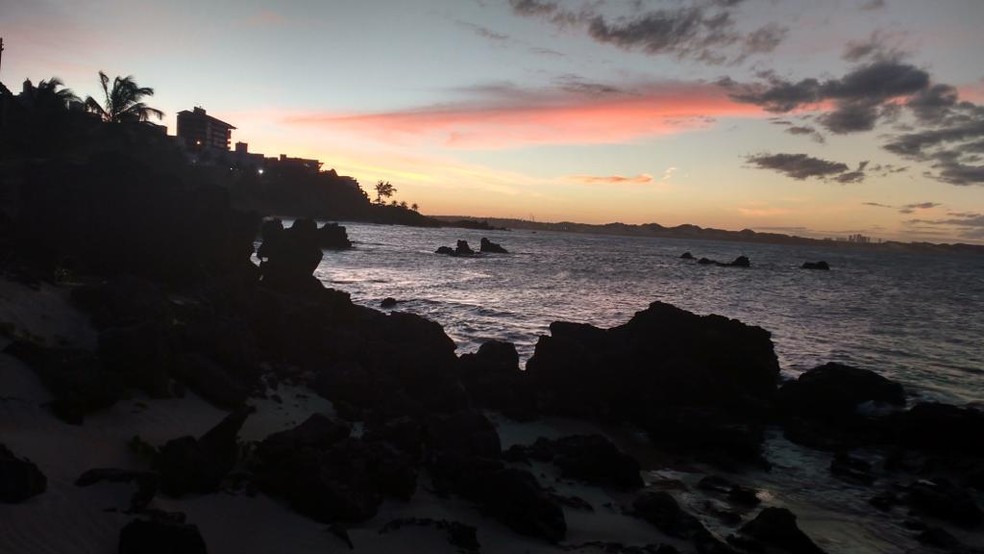 Praia de Pirangi estÃ¡ apta para banho â Foto: Leonardo Erys/G1