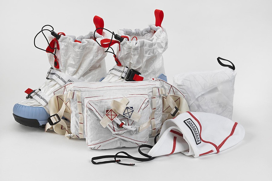 Tênis, gorros, bermudas e ponchos fazem parte da nova coleção da Nikecraft (Foto: divulgação)