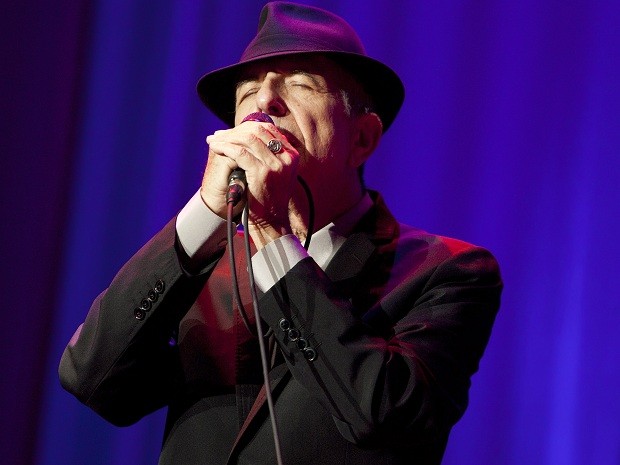 Músico Leonard Cohen se apresenta nesta terça (18) no Madison Square Garden, em Nova York (Foto: Mike Lawrie/Getty Images/AFP)