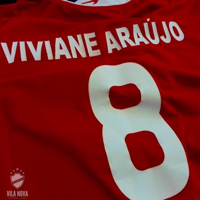 A camisa especial para Viviane Araújo (Foto: Reprodução)